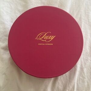 Luxy 20” dark brown pony tail hair extension